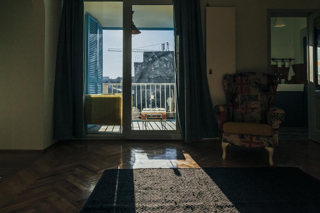 Artsy Old Town Apartment 부쿠레슈티 외부 사진