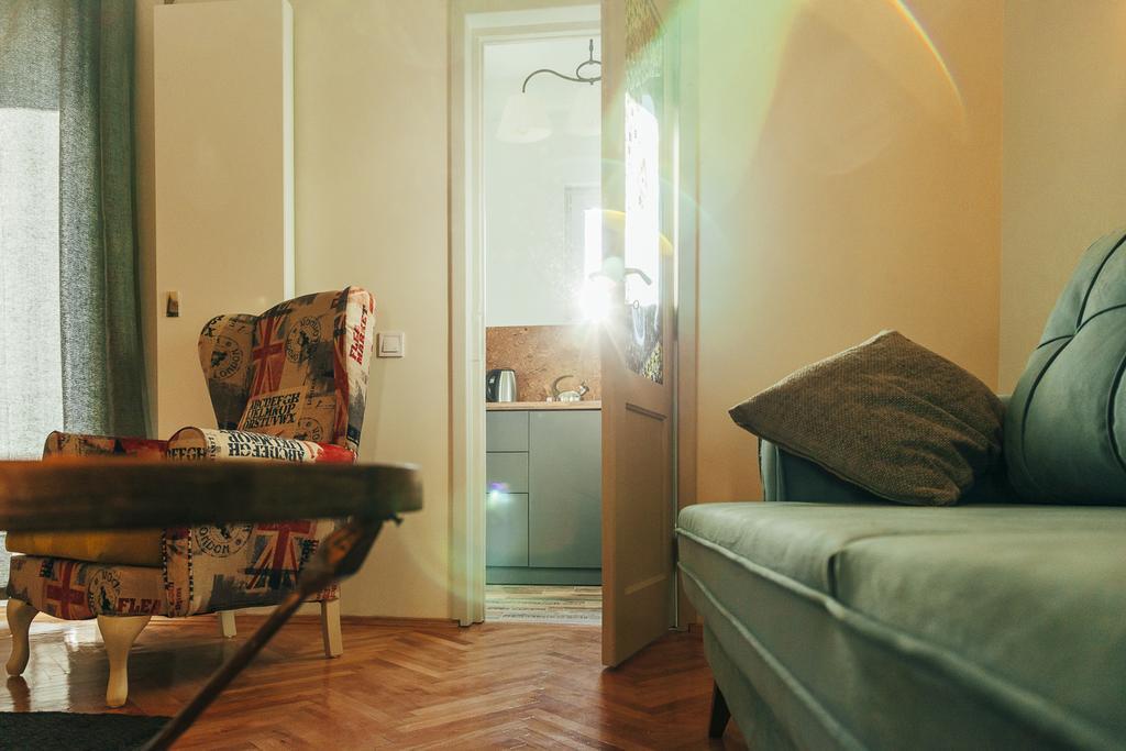 Artsy Old Town Apartment 부쿠레슈티 외부 사진